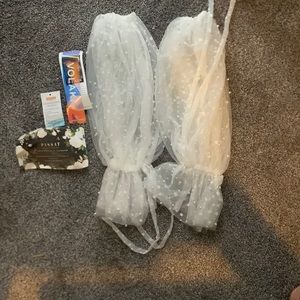 Passat Pearl boho wedding sleeves. Never worn and with tags! Missed the return